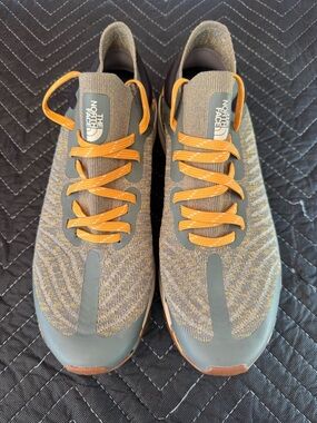 The North face gray vectiv scape knit reflect athletic trail shoes size 9